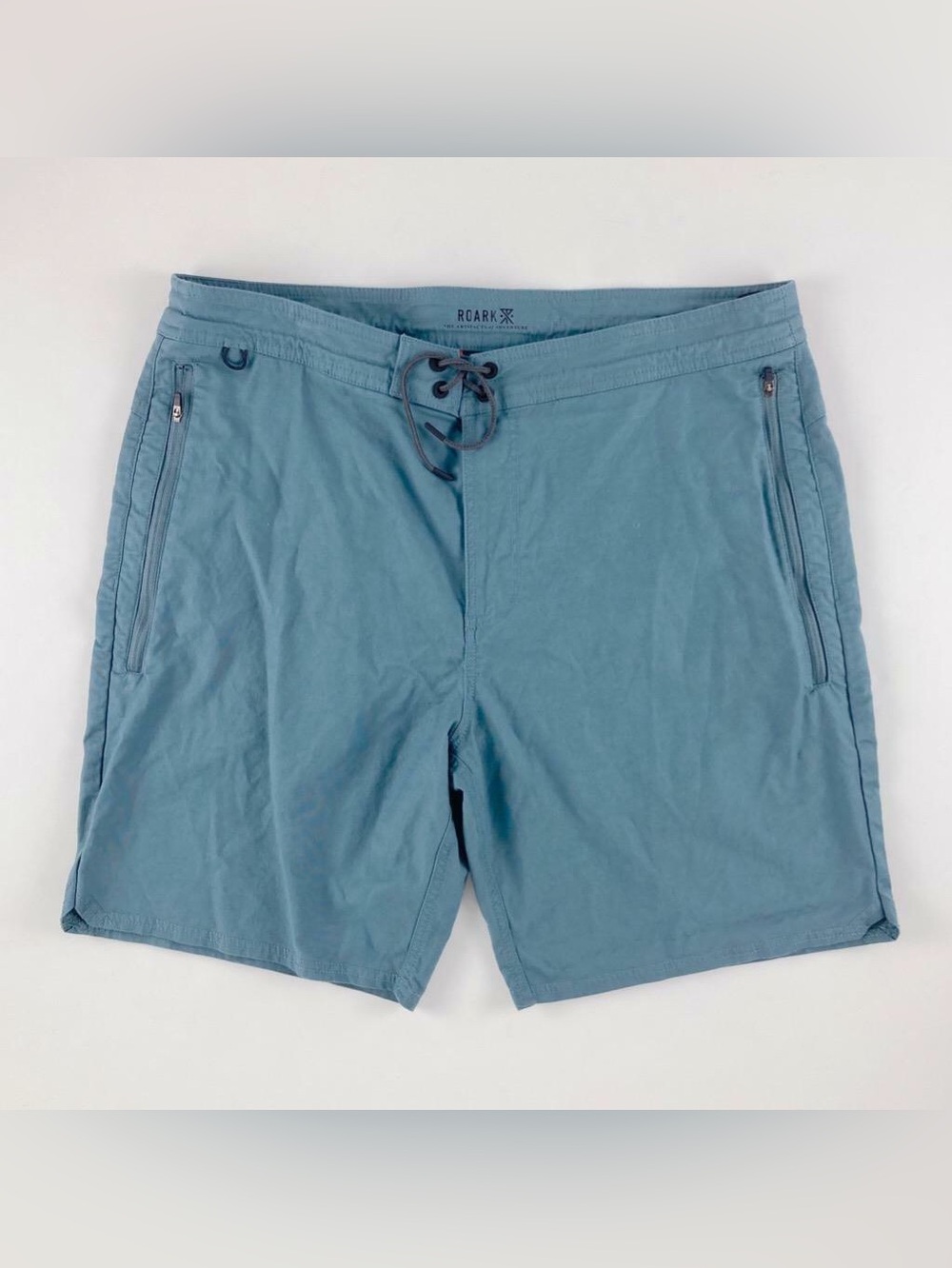 ROARK LAYOVER 2.0 19" STRETCH TRAVEL SHORT
Roark Size 36 Teal